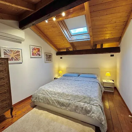 Casa Bossa - Centro Storico A 1 Minuto Dal Mare Daire *