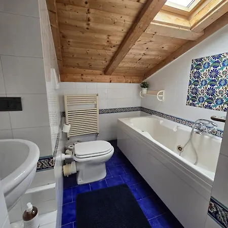 Apartment Casa Bossa - Centro Storico A 1 Minuto Dal Mare